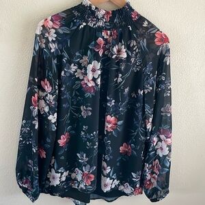 Yumi Kim floral turtleneck blouse black floral women’s size large